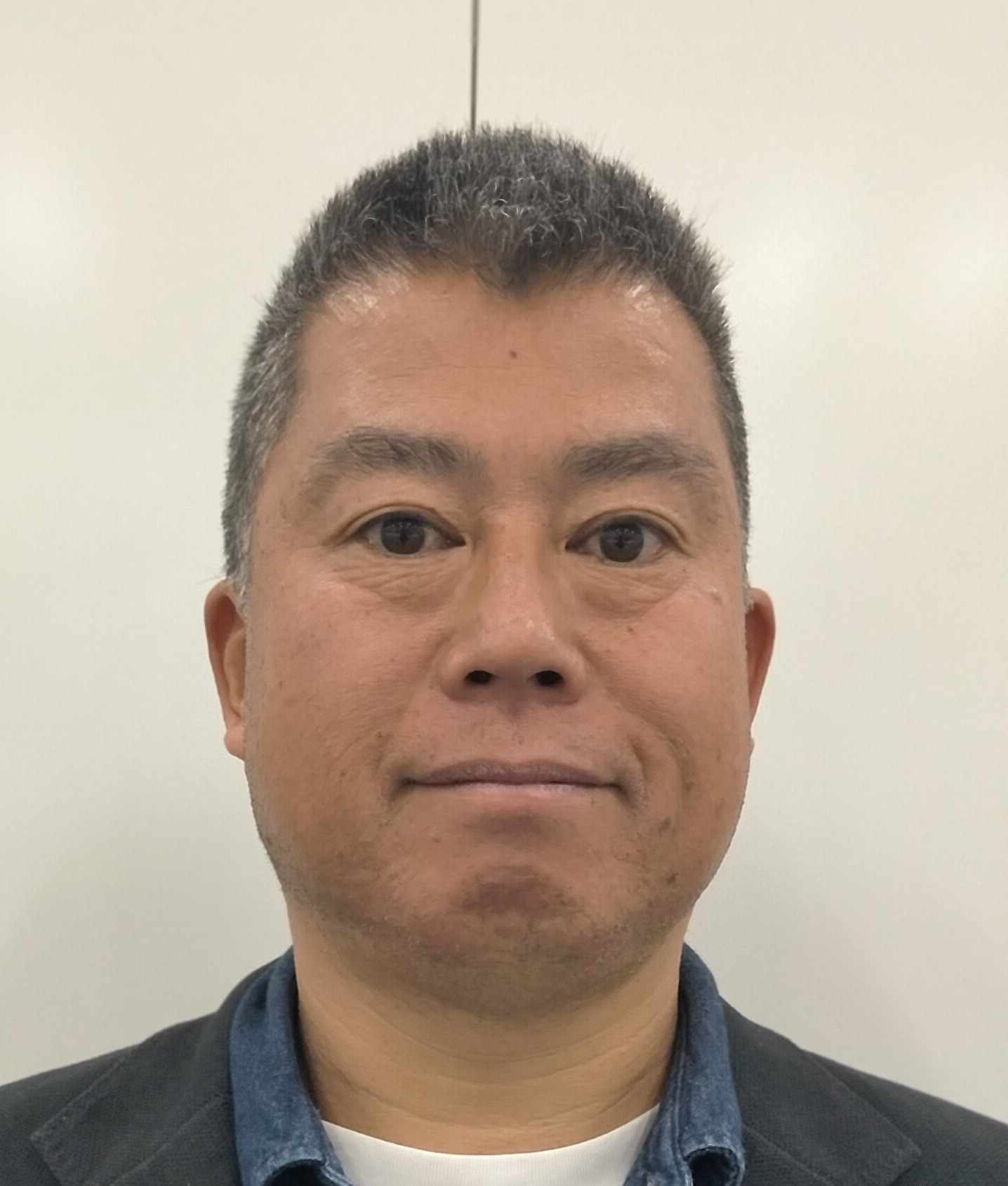 株式会社三通　営業統括部　副部長　伴歩