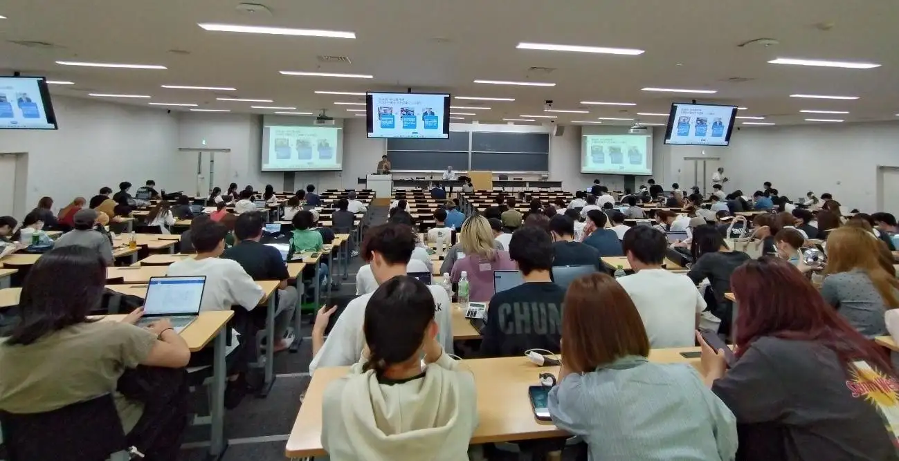 駒澤大学での「ビジネス探求塾」講義の様子
